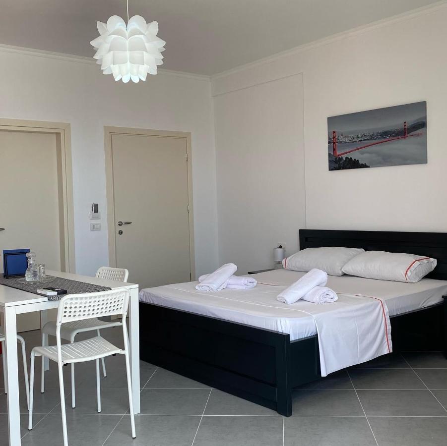 Terrace View Apartments Sarande Luaran gambar